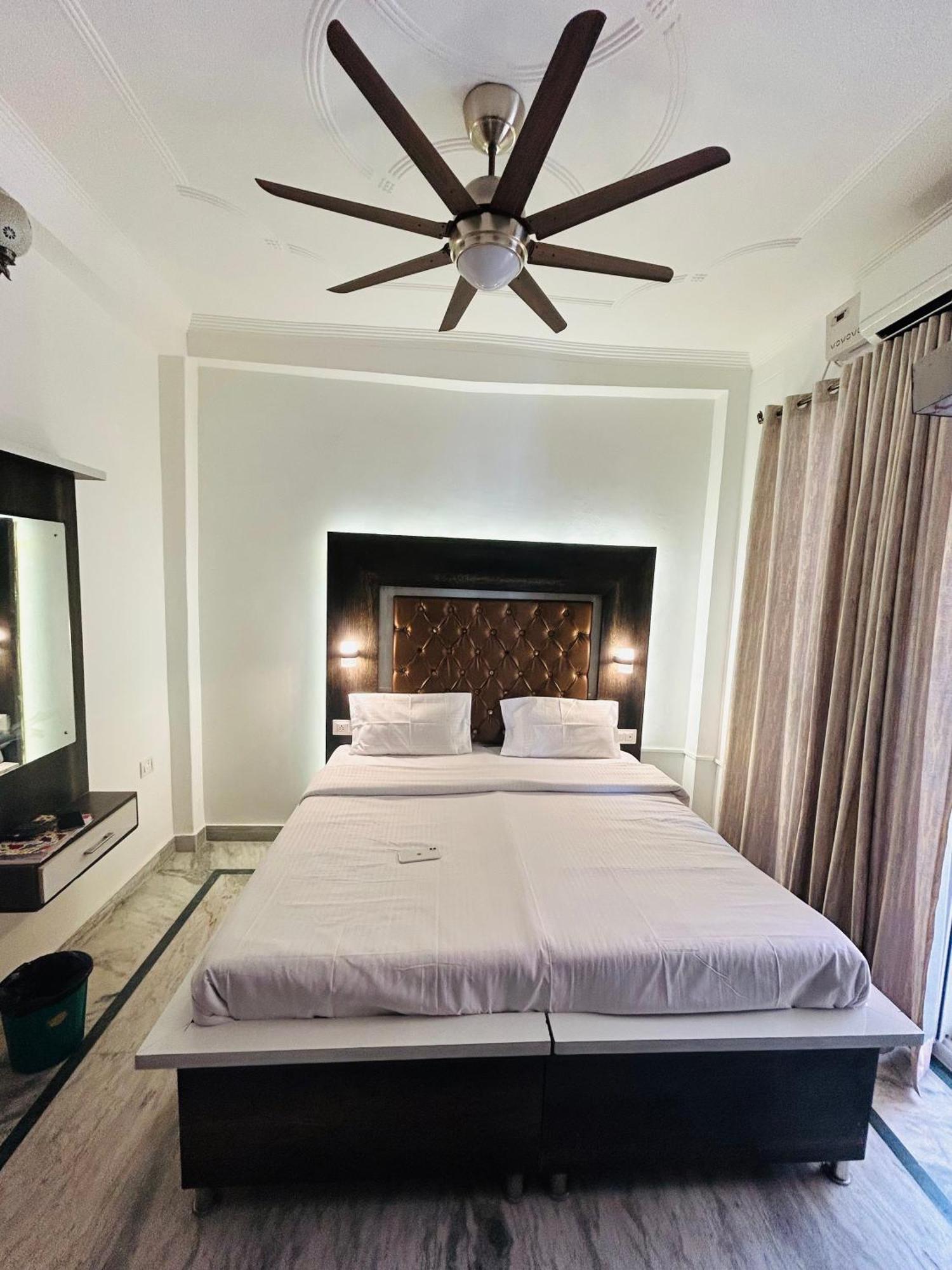 Maa Vaibhav Laxmi Guest House Rishīkesh Esterno foto